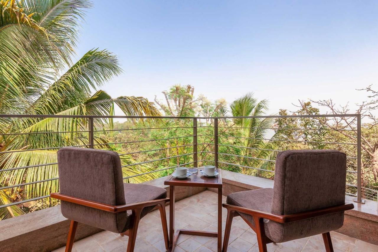 The Blue Horizon By Stayvista - Featuring A Beach-View Villa With A Swimming Pool, Indoor Games, And A Relaxing Balcony Alībāg Zewnętrze zdjęcie