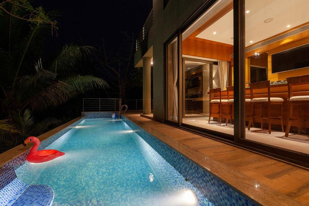 The Blue Horizon By Stayvista - Featuring A Beach-View Villa With A Swimming Pool, Indoor Games, And A Relaxing Balcony Alībāg Zewnętrze zdjęcie