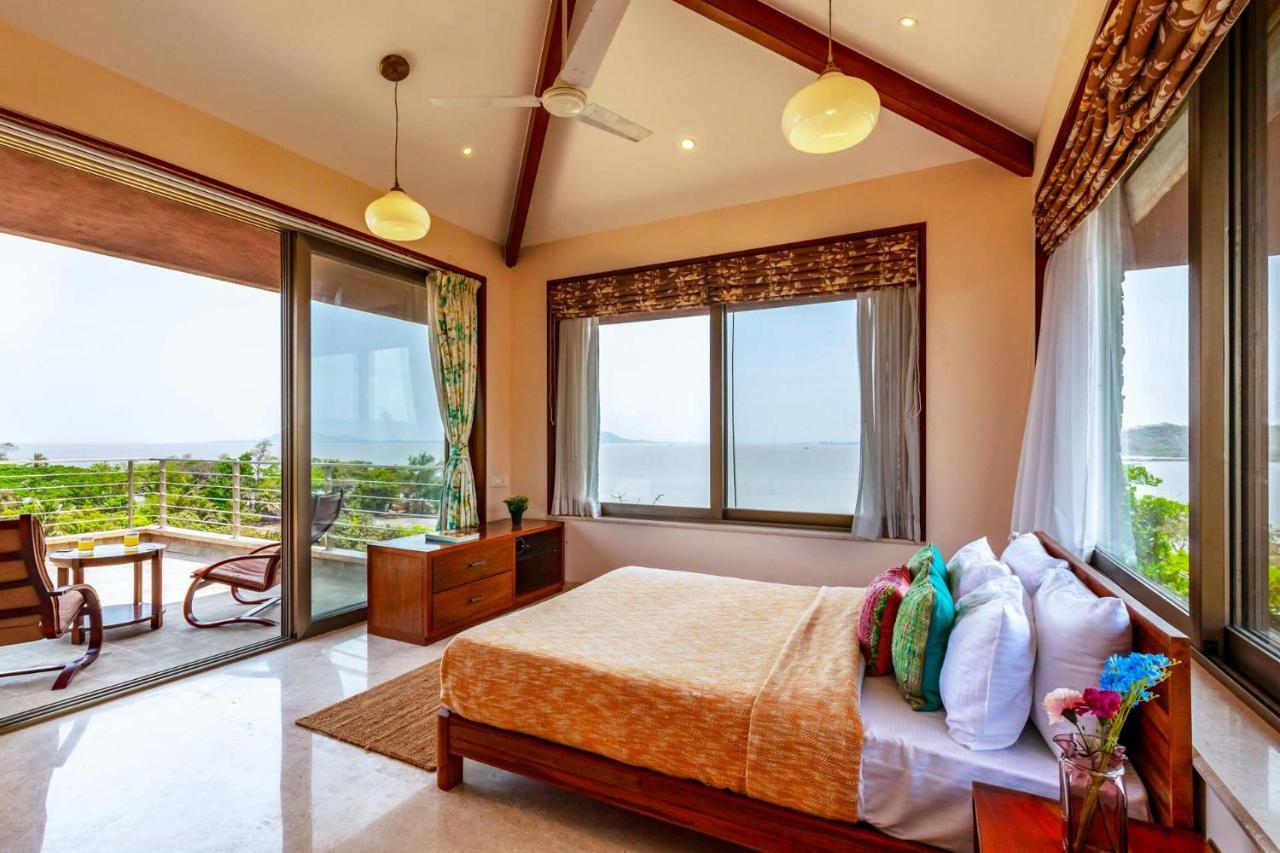 The Blue Horizon By Stayvista - Featuring A Beach-View Villa With A Swimming Pool, Indoor Games, And A Relaxing Balcony Alībāg Zewnętrze zdjęcie